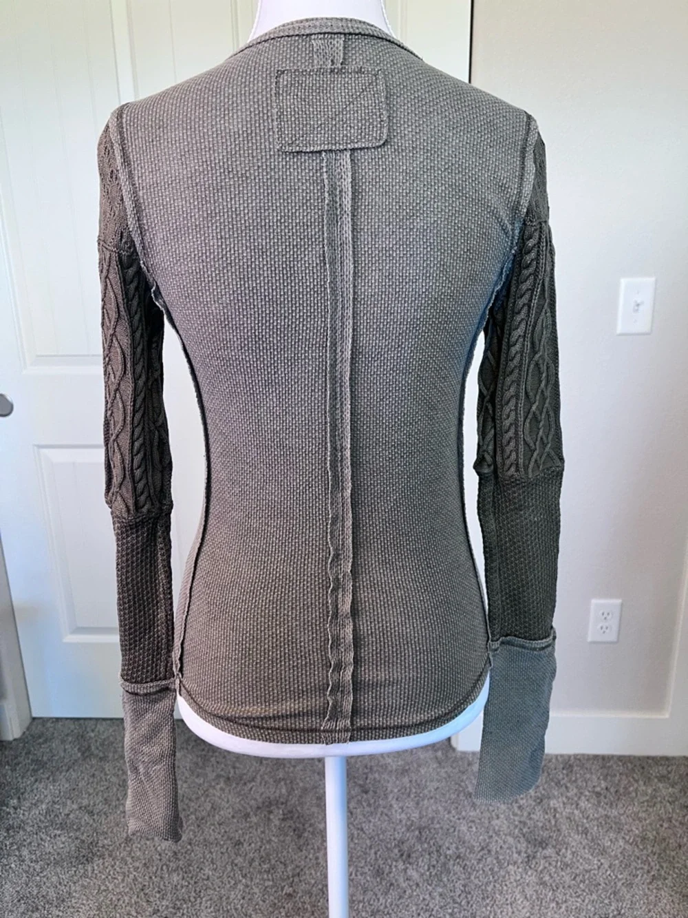 Free People We The Free Twisted Cable Cuff thermal henley top XS